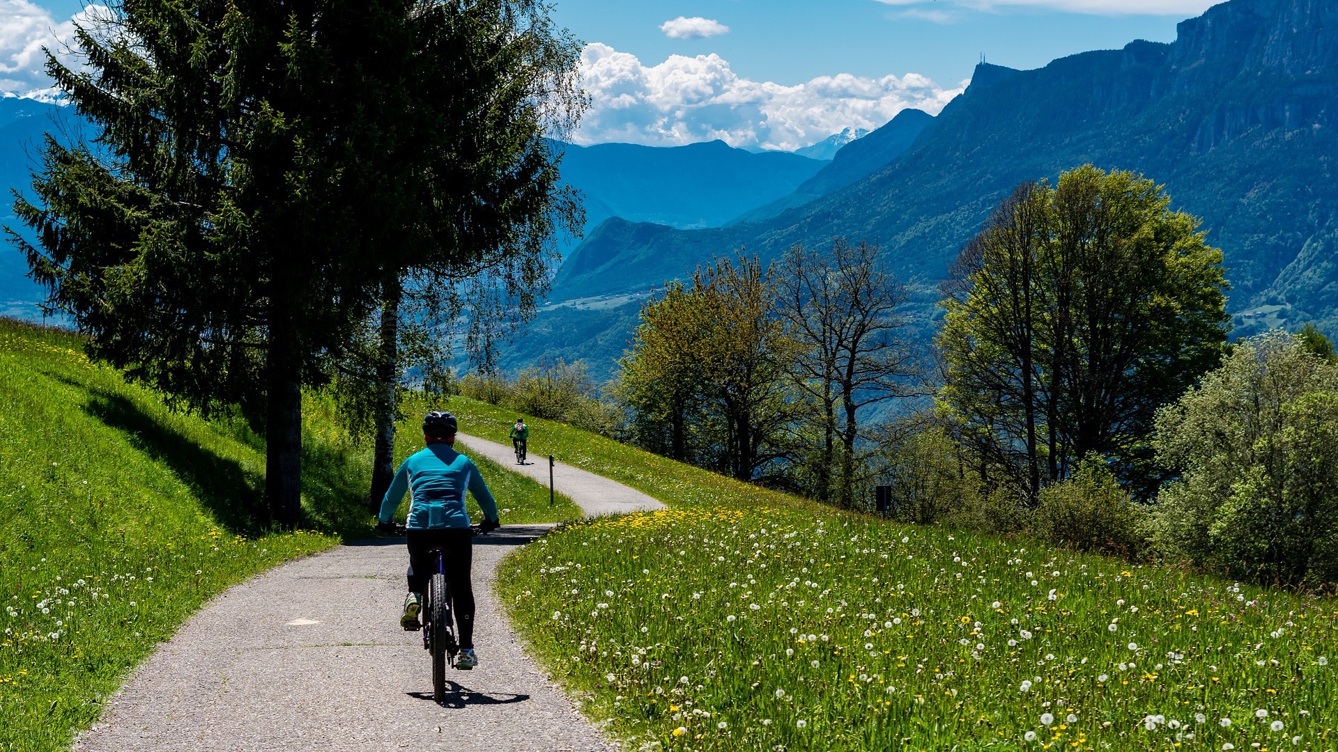 11 Rutas Ciclistas Inolvidables en Europa para Aventureros