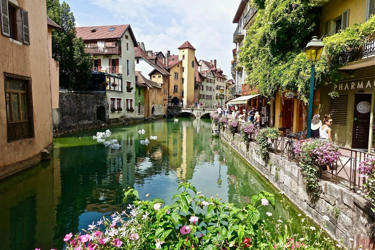 Annecy: Das versteckte Seeparadies in den französischen Alpen