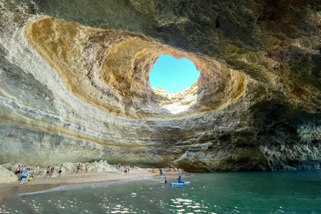 Portugal - Benagil-Höhle: Ein Wunder, das die Natur gemeißelt hat