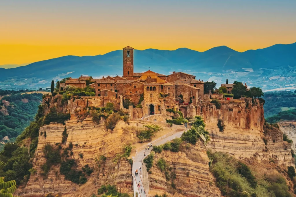 Italien - Civita di Bagnoregio: Ein fast verlorenes Paradies