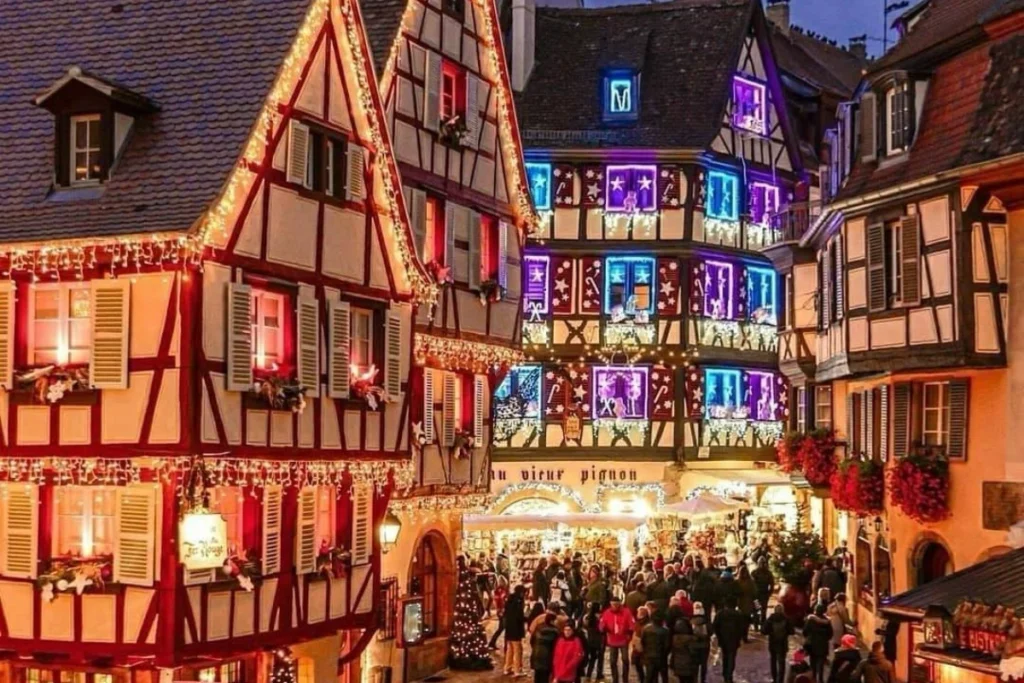 De Magie van Kerstmis in Colmar: De Dans van de Lichten en een Sprookjesachtige Sfeer