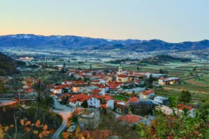 Vallée de Vipava : Rencontre entre Vin, Nature et Histoire